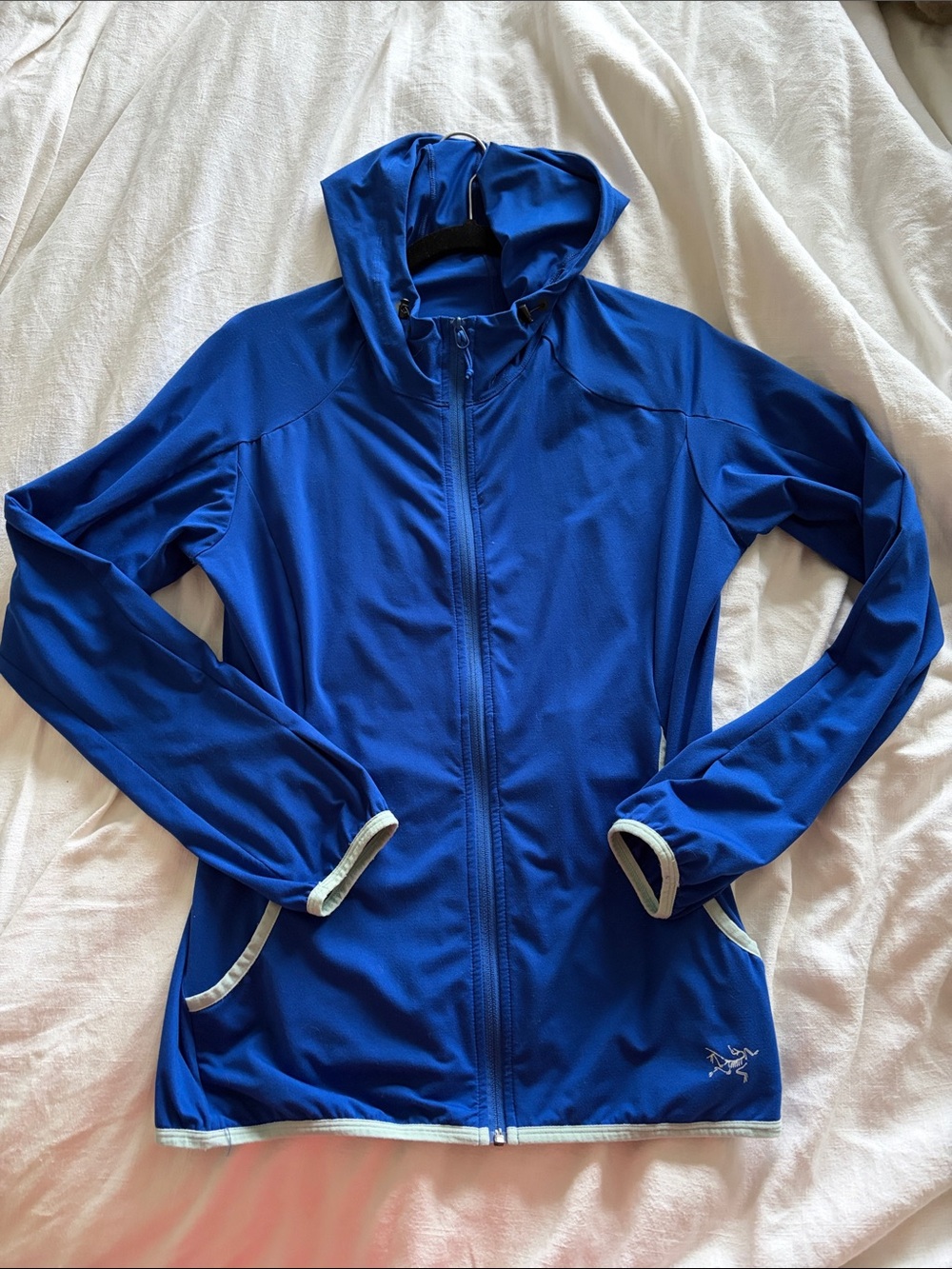 Arc'teryx Royal Blue Hooded Stretchy layer